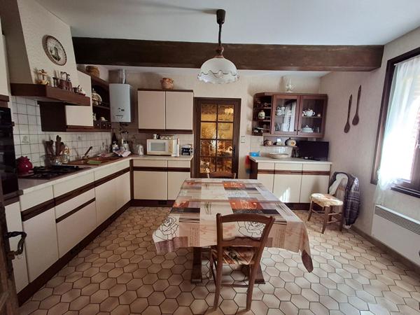 Maison avec presque un hectare de terrain