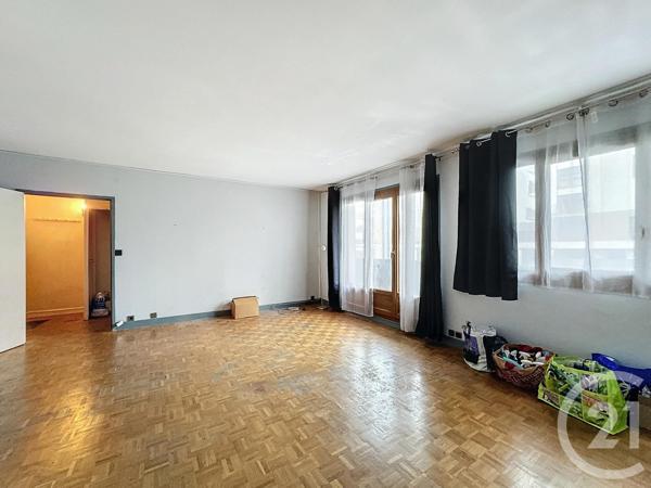 Appartement F4 à vendre  4 pièces - 72,55 m2 ST DENIS - 93