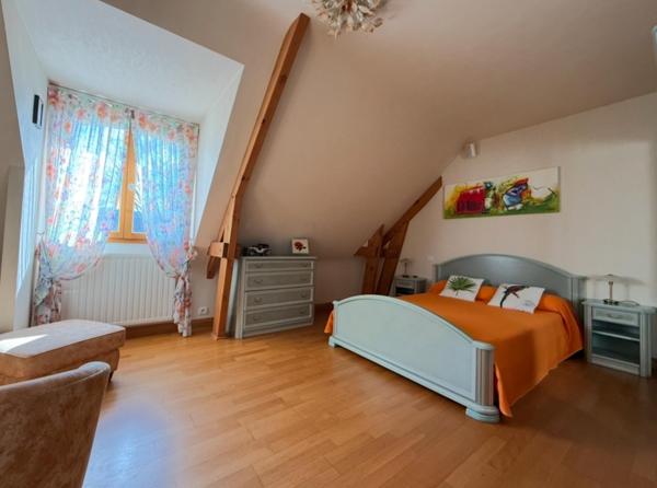 Maison à MALESTROIT, 56140 - 12 pièces 329m²