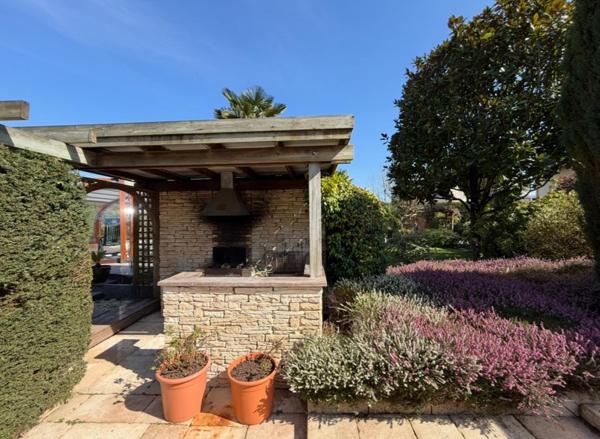 Maison à MALESTROIT, 56140 - 12 pièces 329m²