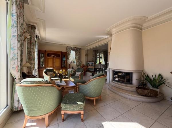 Maison à MALESTROIT, 56140 - 12 pièces 329m²