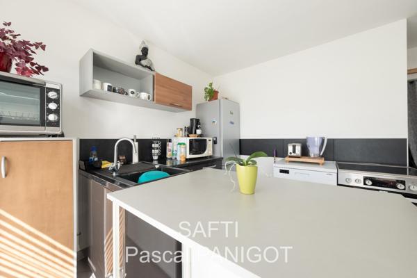 Immeuble locatif ou habitation. Bon état général. Excellent potentiel... Bon plan !!!