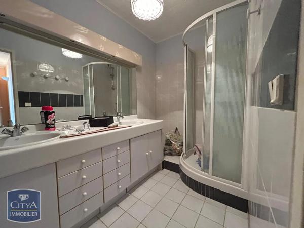 Appartement à vendre 14 pièces 93m² Saintes (17100)