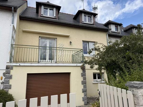 Vente                                                      Maison
                        
                     5 pièces                      117 m2                     à La Chartre-sur-le-Loir