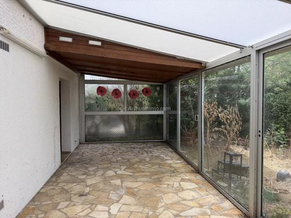 Vente                                                      Maison
                        
                     5 pièces                      117 m2                     à La Chartre-sur-le-Loir