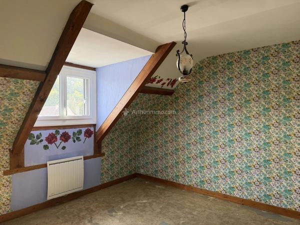 Vente                                                      Maison
                        
                     5 pièces                      117 m2                     à La Chartre-sur-le-Loir