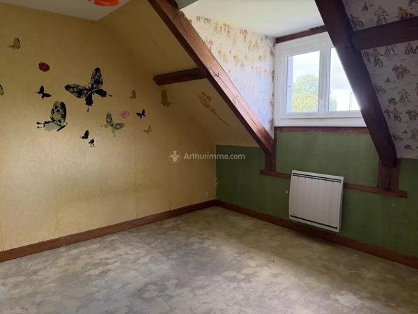 Vente                                                      Maison
                        
                     5 pièces                      117 m2                     à La Chartre-sur-le-Loir