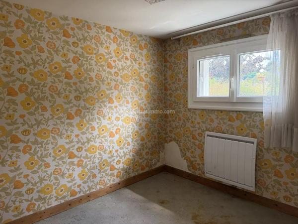 Vente                                                      Maison
                        
                     5 pièces                      117 m2                     à La Chartre-sur-le-Loir