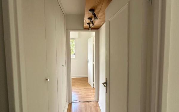 Appartement à louer    1 pièce • 43,43 m2 Noisy-le-Grand