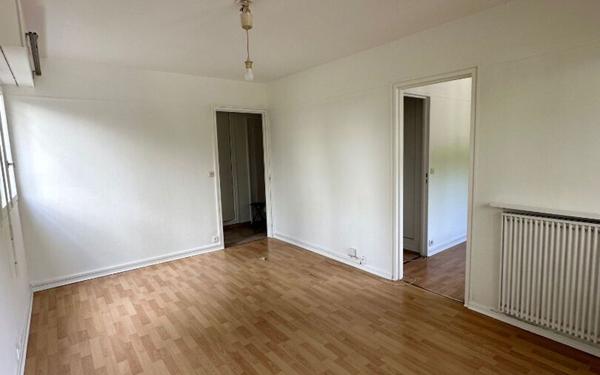 Appartement à louer    1 pièce • 43,43 m2 Noisy-le-Grand