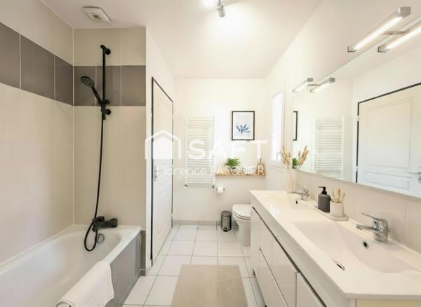 Maison familiale au Haillan, 4 chambres, parcelle de 200 m²