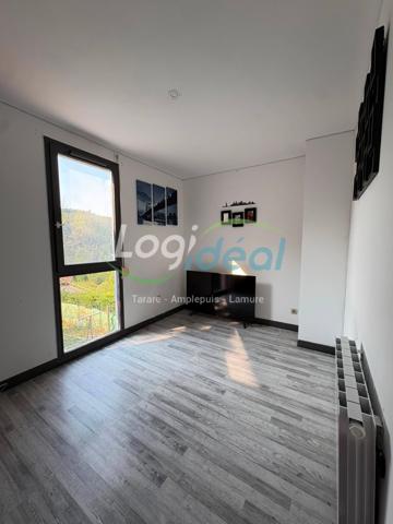 Maison 3 chambres en bon état avec garage et terrain. Détails des diagnostics énergétiques