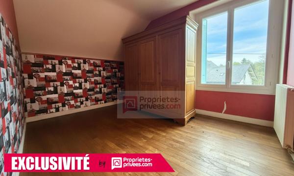 Maison Familiale d'environ 110m² avec véranda et terrain de 789 m²-Saint-Hilaire-Peyroux
