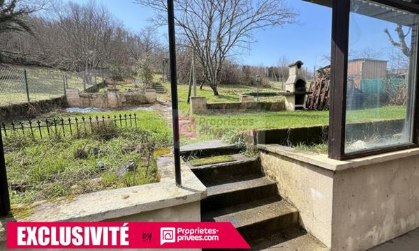 Maison Familiale d'environ 110m² avec véranda et terrain de 789 m²-Saint-Hilaire-Peyroux