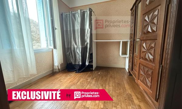 Maison Familiale d'environ 110m² avec véranda et terrain de 789 m²-Saint-Hilaire-Peyroux