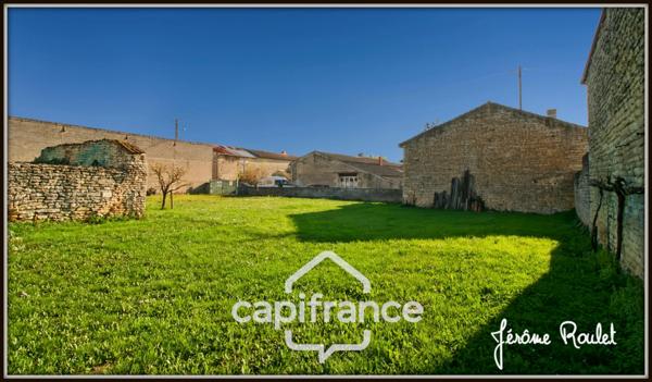 Terrain constructible à vendre de 621 m² Champigny-En-Rochereau (86) Hors lotissement