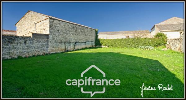 Terrain constructible à vendre de 621 m² Champigny-En-Rochereau (86) Hors lotissement