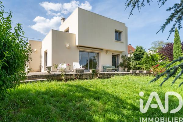 Maison à vendre 6 pièces 205 m² Corbeil-Essonnes