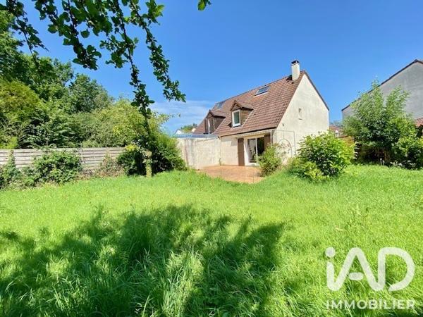 Maison à vendre 5 pièces 81 m² Voisins-le-Bretonneux