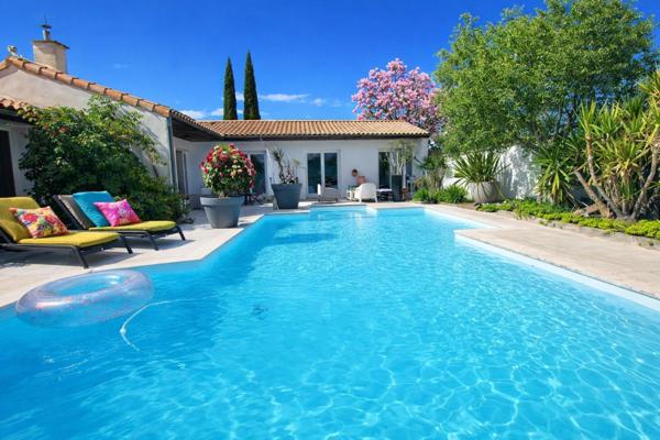 MAISON PLAIN PIED, 3 CHAMBRES, PISCINE, GARAGE