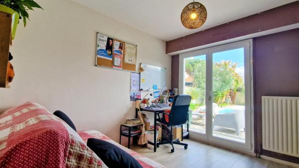 MAISON PLAIN PIED, 3 CHAMBRES, PISCINE, GARAGE