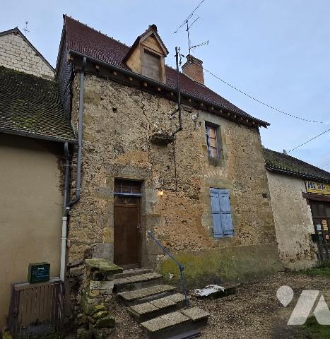 Moulins-sur-Céphons(36), maison de bourg 3 pièces (2 chbres et 1 séjour/cuisine)