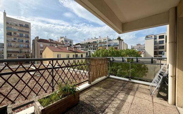 Appartement à louer    1 pièce • 26,58 m2 Paris 20