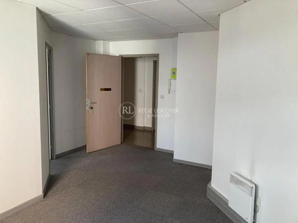 Bureau à louer à Décines-Charpieu (69150)