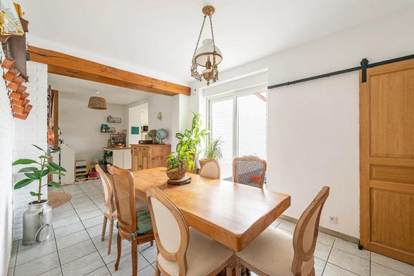 Maison à vendre 9 pièces 131.2m² Mortagne-du-Nord (59158)