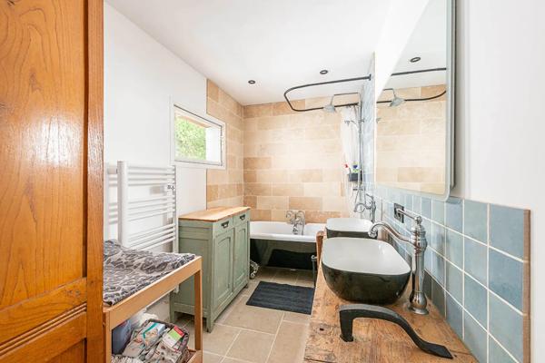 Maison à vendre 9 pièces 131.2m² Mortagne-du-Nord (59158)