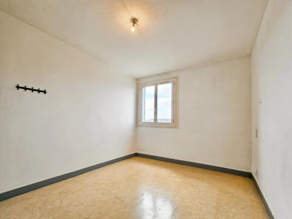 Appartement à vendre 4 pièces avec balcon, cave et parking sécurisé TARBES (65)