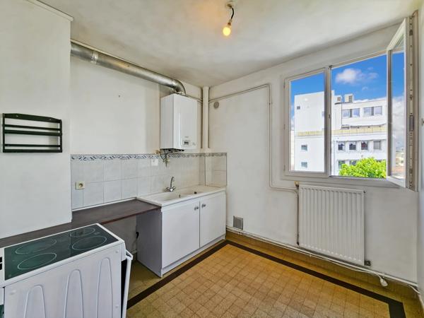 Appartement à vendre 4 pièces avec balcon, cave et parking sécurisé TARBES (65)
