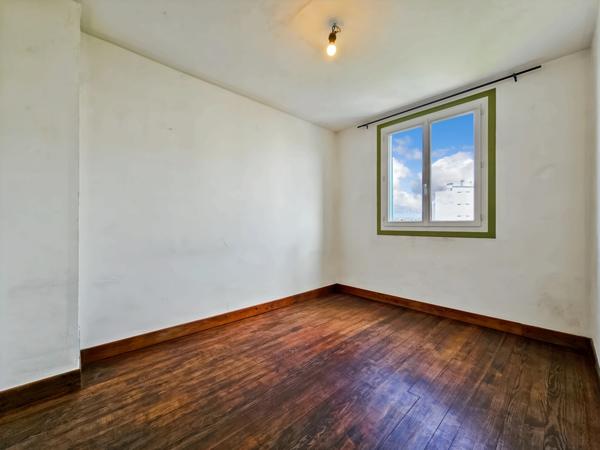 Appartement à vendre 4 pièces avec balcon, cave et parking sécurisé TARBES (65)