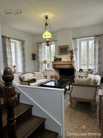 Maison à vendre 8 pièces de 234 m²