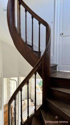 Maison à vendre 8 pièces de 234 m²