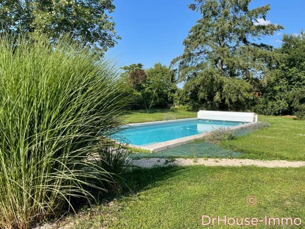 Maison à vendre 8 pièces de 234 m²