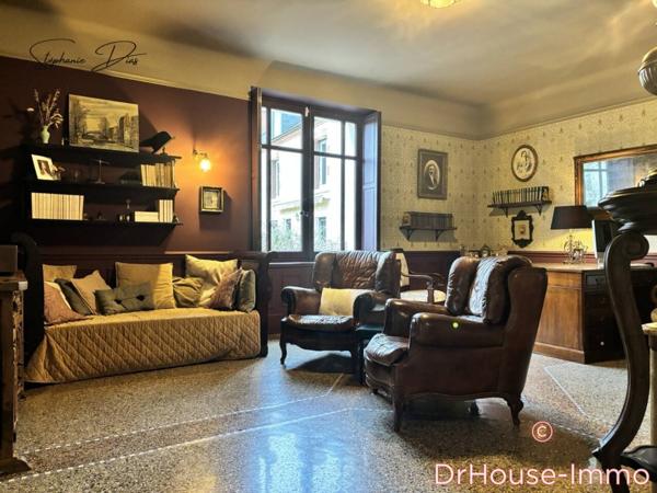 Maison à vendre 8 pièces de 234 m²