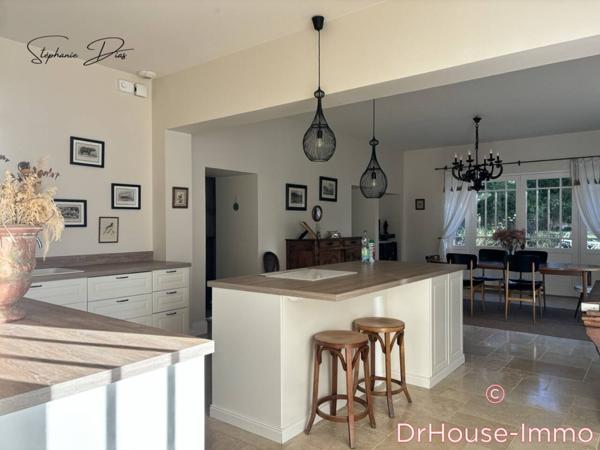 Maison à vendre 8 pièces de 234 m²