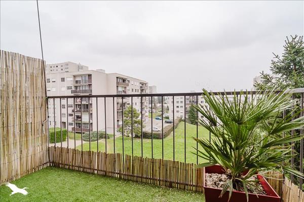 Appartement à vendre |  Saint-Priest |  4 pièces | 79 m²