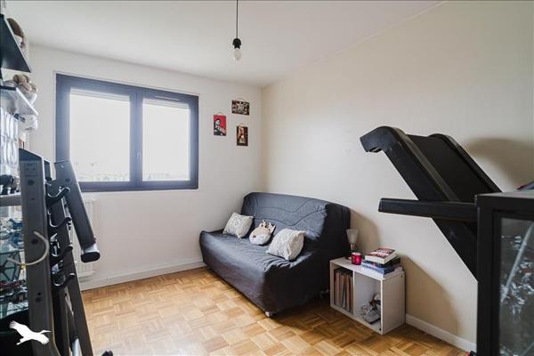 Appartement à vendre |  Saint-Priest |  4 pièces | 79 m²