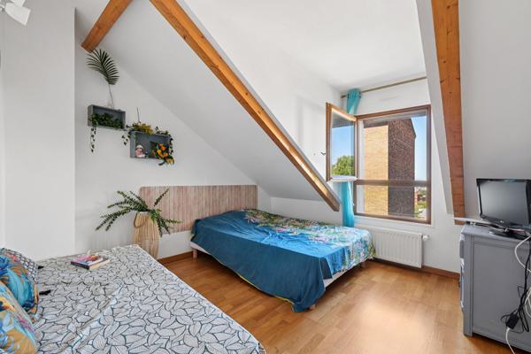 A VENDRE - DUPLEXE - BELVEDERE LIMITE LES LILAS