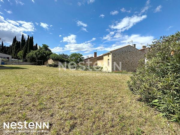 NEVIAN maison T5 de plain-pied, libre de 4 faces, avec toiture neuve