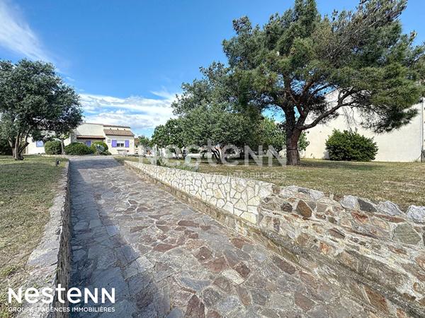 NEVIAN maison T5 de plain-pied, libre de 4 faces, avec toiture neuve