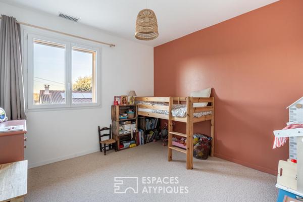 Maison Familiale rénovée sur les hauteurs de Neuville sur Saône