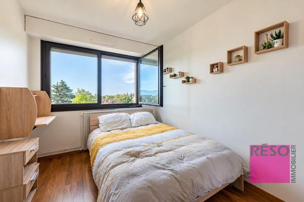 Beau T4 lumineux avec vue dégagée