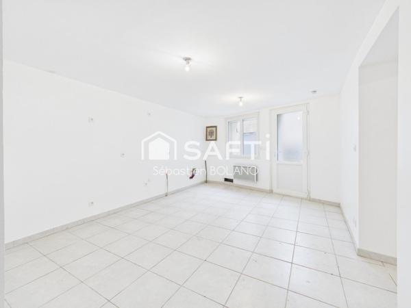 Maison de village - Gros potentiel - Roubia .