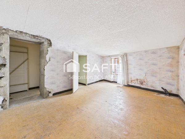 Maison de village - Gros potentiel - Roubia .