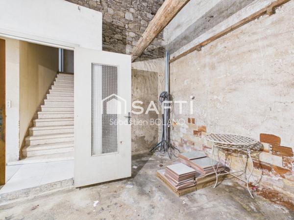 Maison de village - Gros potentiel - Roubia .