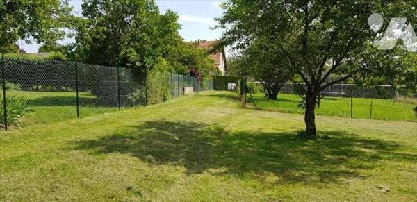 A VENDRE A SAINT MARTIN D'ABLOIS - Terrain à bâtir viabilisé d'une surface de 9a83ca. Plans et ...