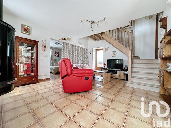 Maison de village 6 pièces de 130 m² à Guerville (78930)